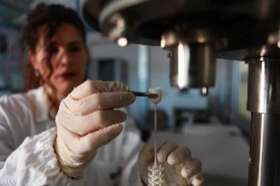 Caratterizzazione chimico fisica per sviluppo di materiali e processi