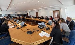 Foto del tavolo dei partecipanti